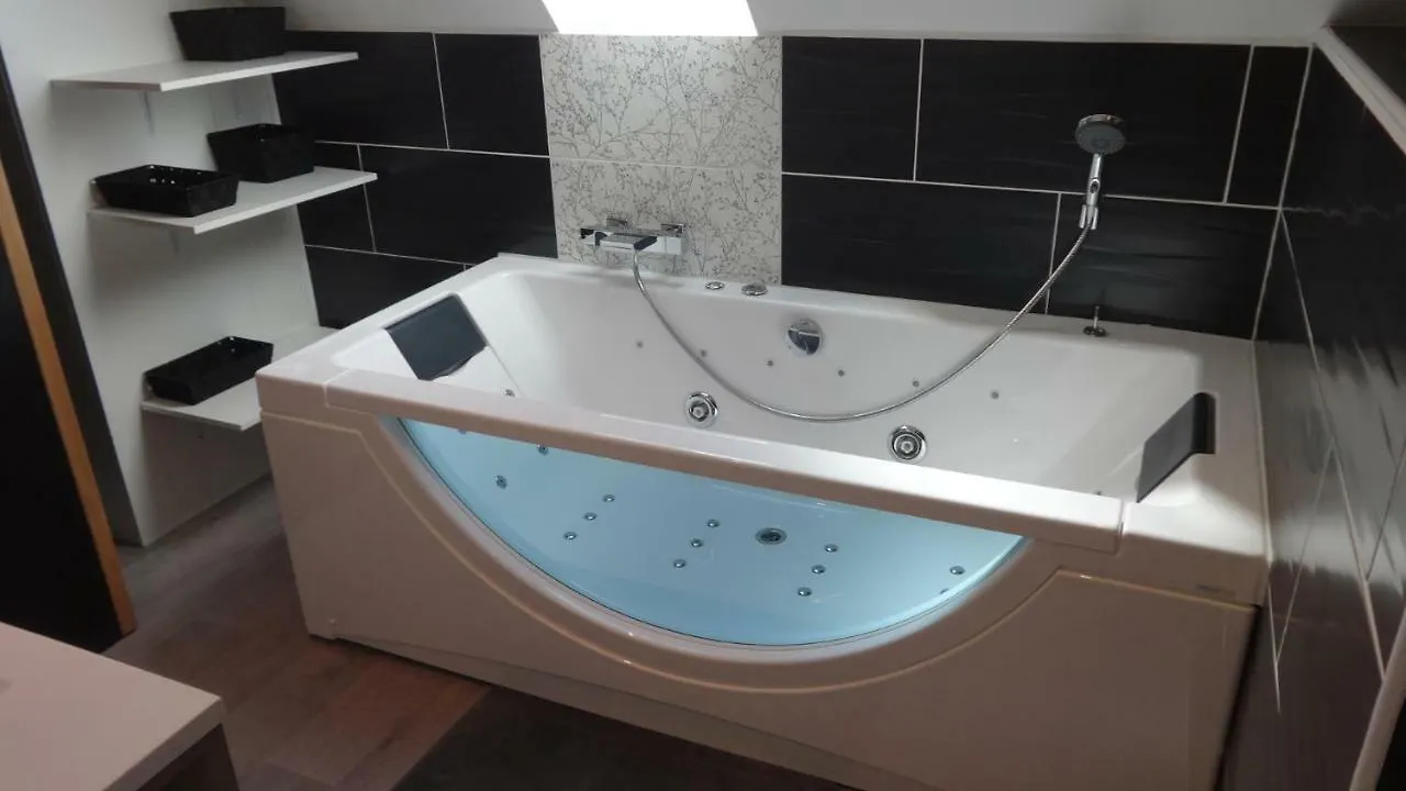 Holiday home Gite Cantauvergne Villa Vebret