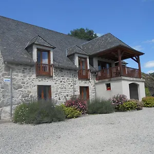 Couette-café Annie Jouve D'hôtes Champassis, Vebret